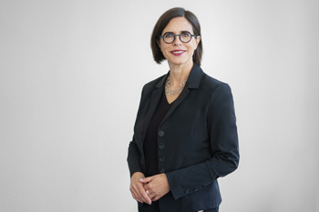 Claudia Betzing Claudia Betzing